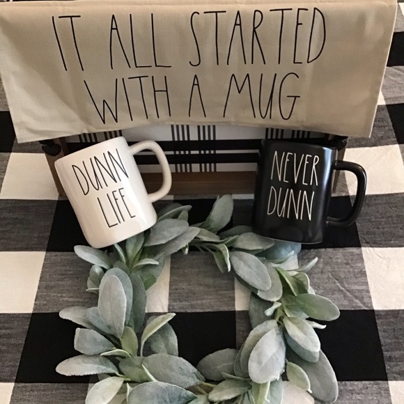 NWT🖤☕️Rae Dunn “Never Dunn” Black Mug & Tea Towel - Picture 9 of 10